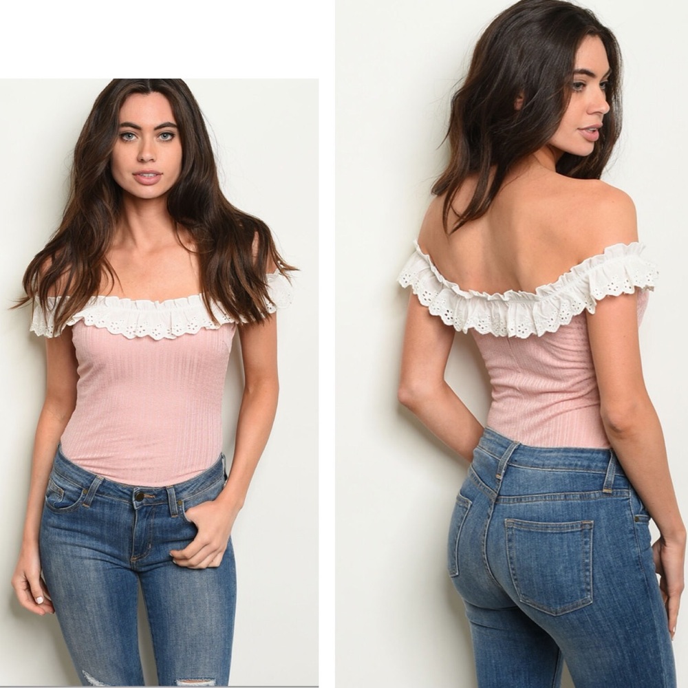 ☕️Off the Shoulder Ruffle Bodysuit🌟